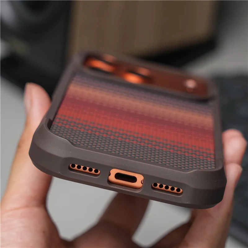 Original Geometric Tech Woven  - огляд і ціна Tech Accessories Hard Case